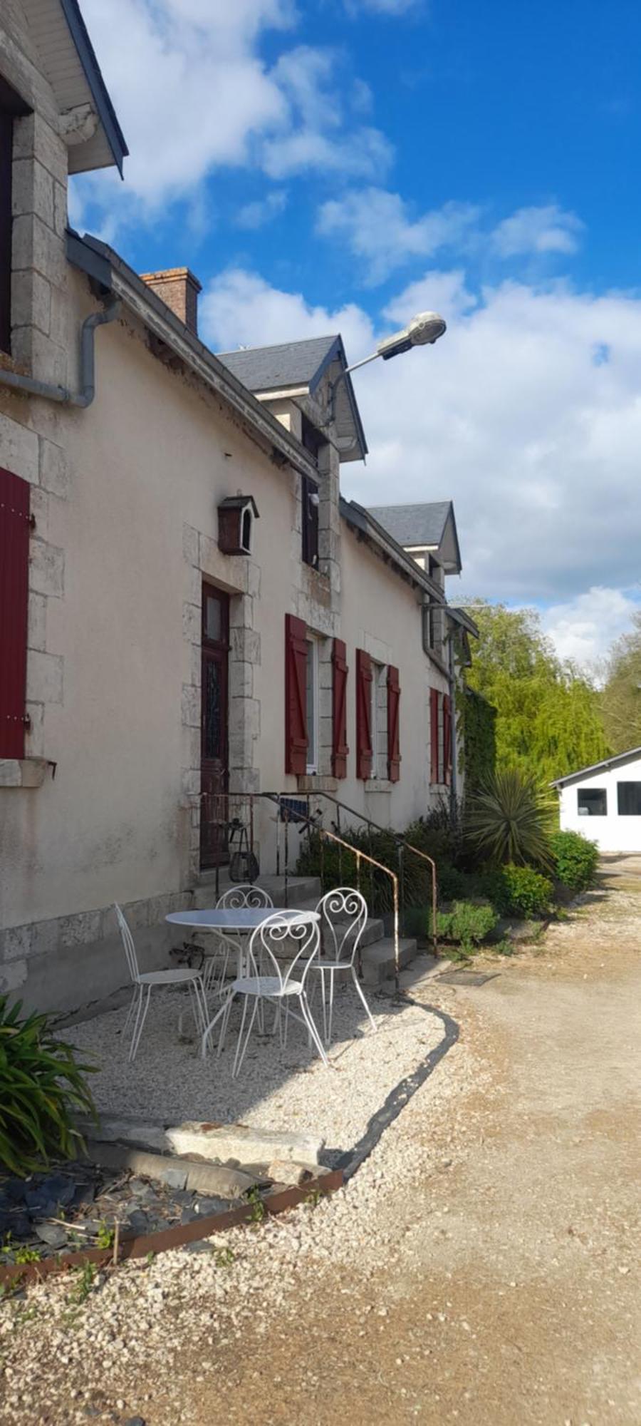 La Ferme De L'Isle Et Sa Roulotte Bed & Breakfast Avaray Bagian luar foto